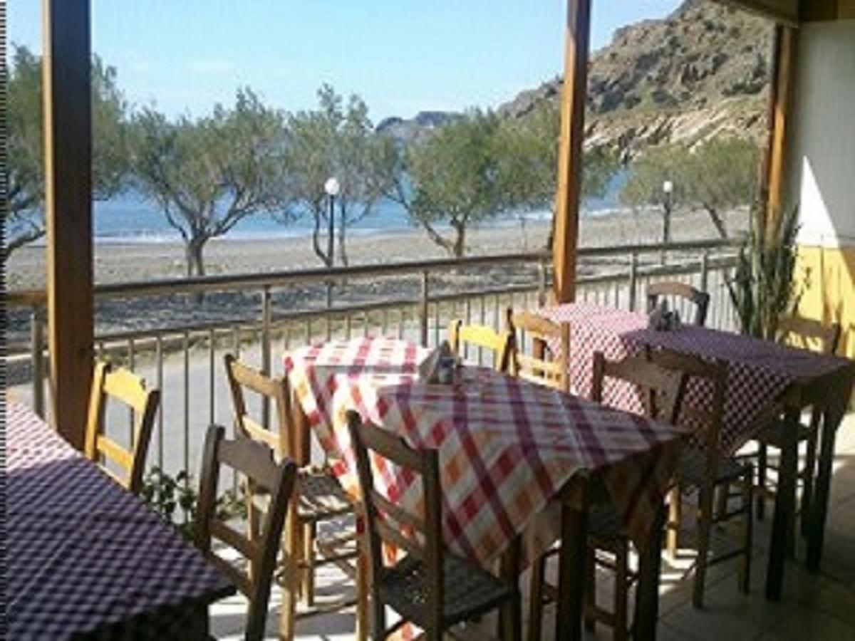 Apollon Aparthotel Tsoútsouros Buitenkant foto