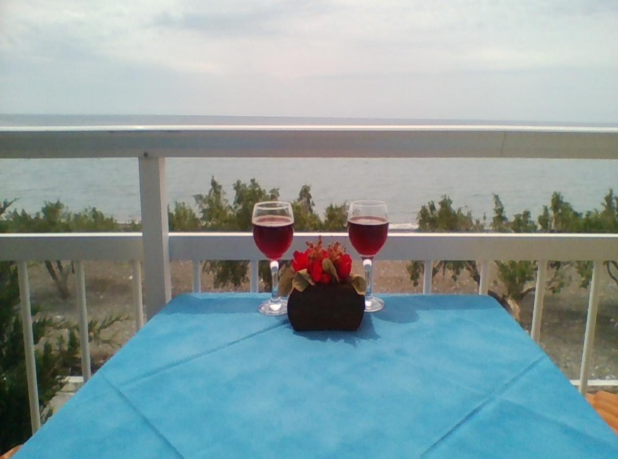 Apollon Aparthotel Tsoútsouros Buitenkant foto