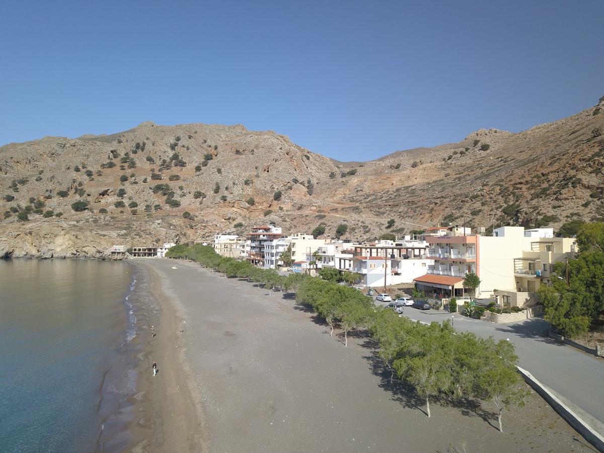 Apollon Aparthotel Tsoútsouros Buitenkant foto