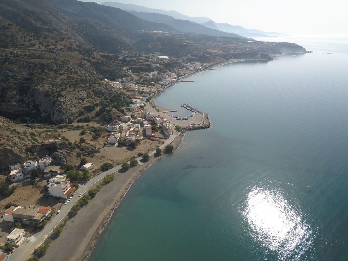 Apollon Aparthotel Tsoútsouros Buitenkant foto