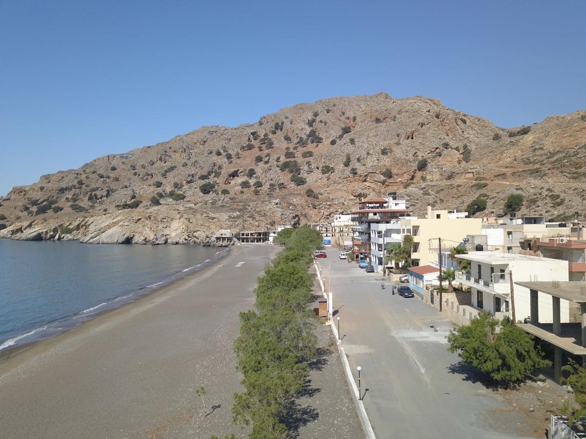 Apollon Aparthotel Tsoútsouros Buitenkant foto