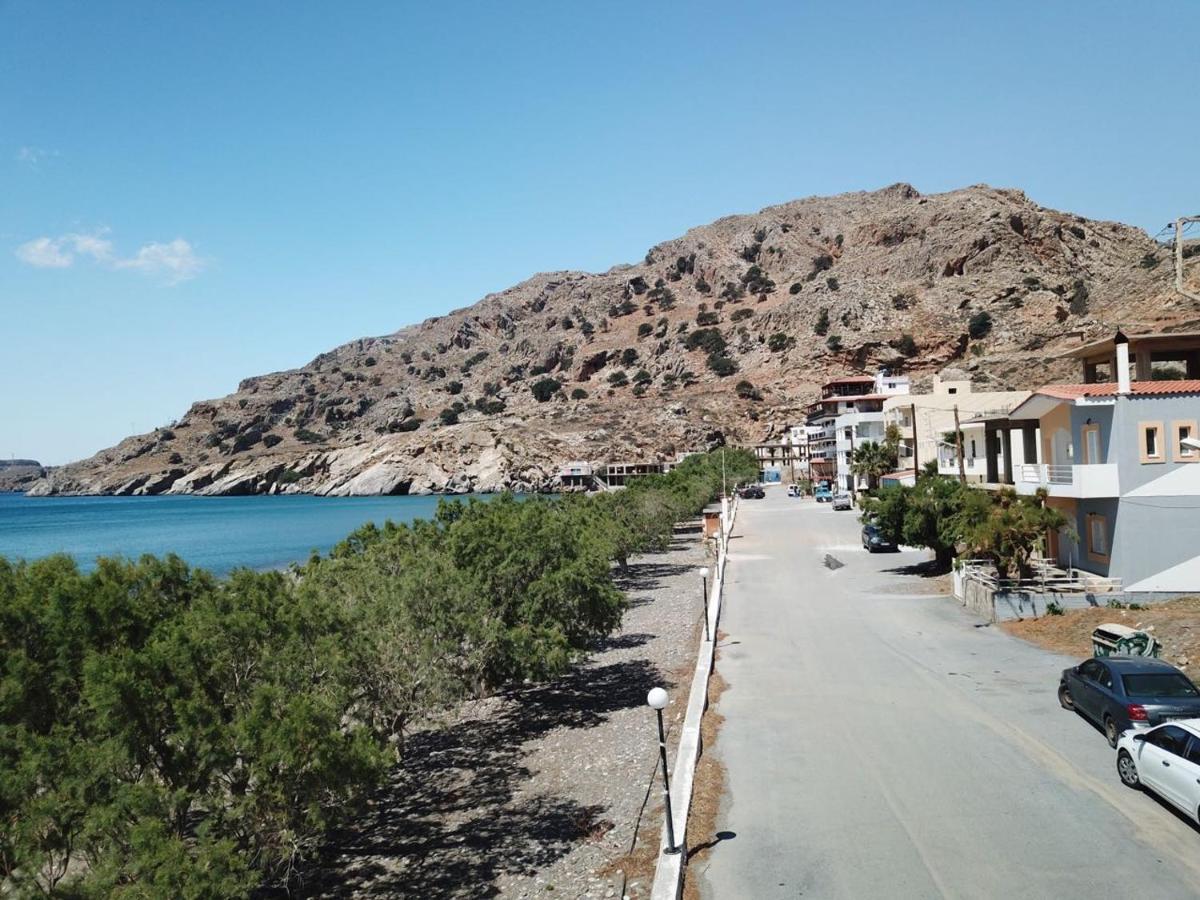 Apollon Aparthotel Tsoútsouros Buitenkant foto